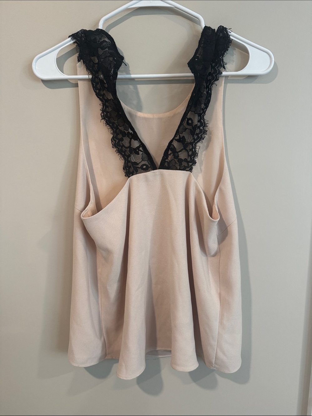 HYPR Women's Lace-Trim Tank - Black Lace on Cream